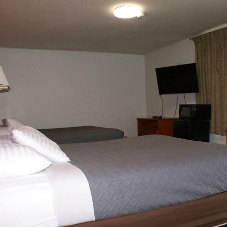 Whispering Pines Motel - Asheville Ngoại thất bức ảnh