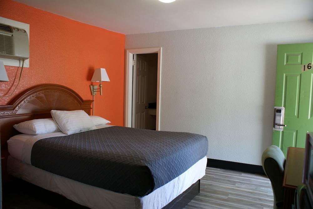 Whispering Pines Motel - Asheville Ngoại thất bức ảnh