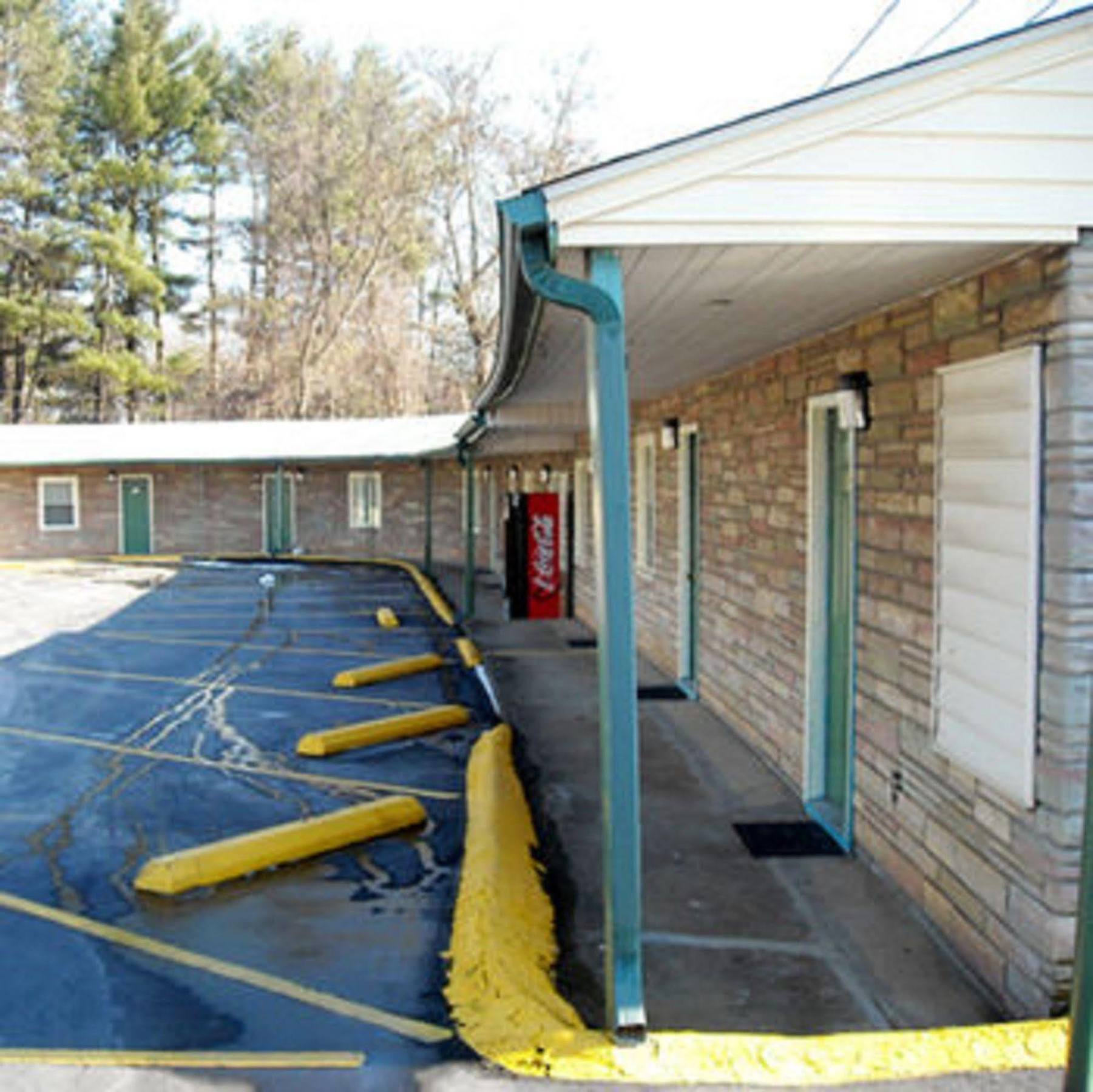 Whispering Pines Motel - Asheville Ngoại thất bức ảnh