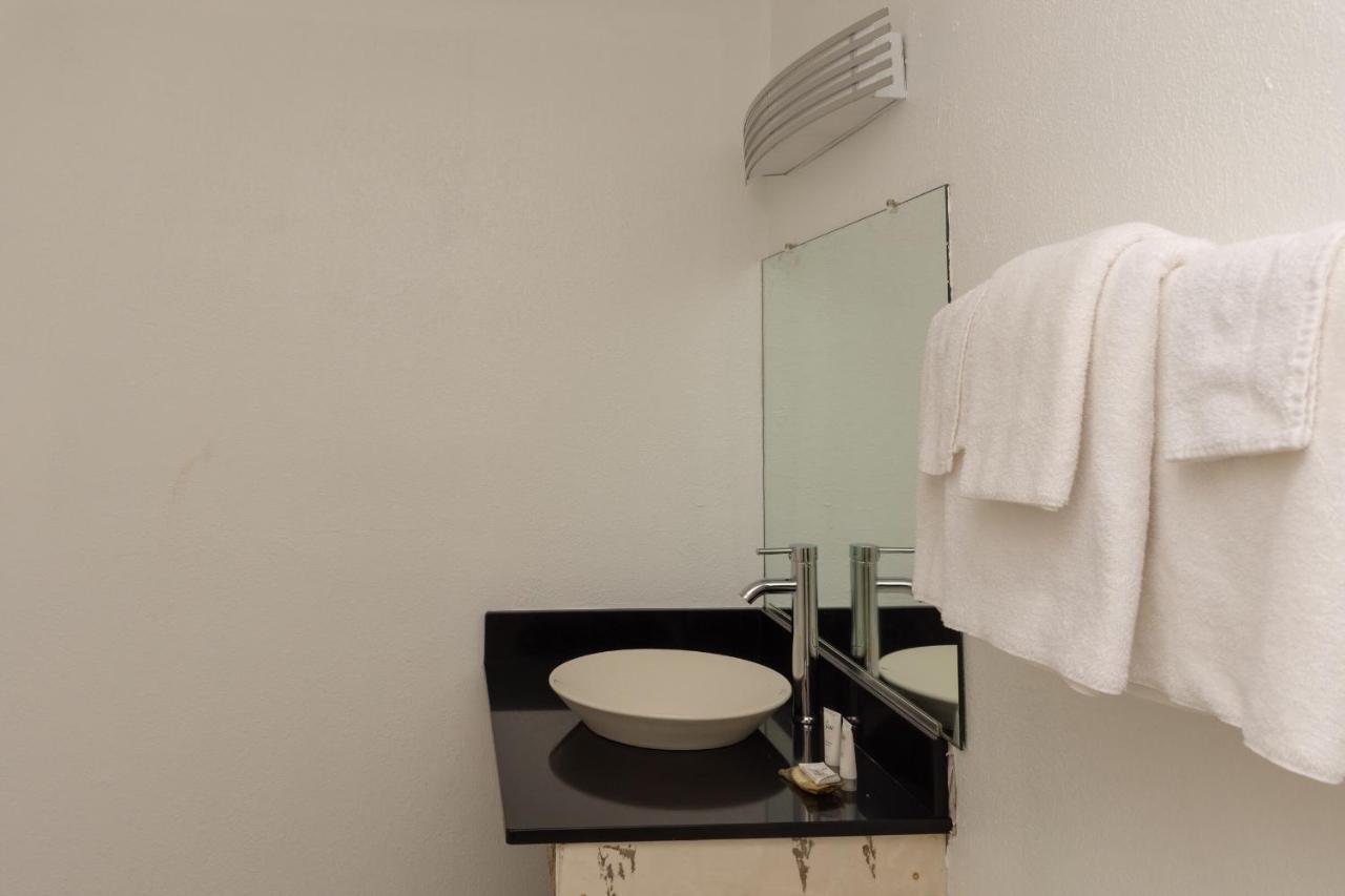 Whispering Pines Motel - Asheville Ngoại thất bức ảnh